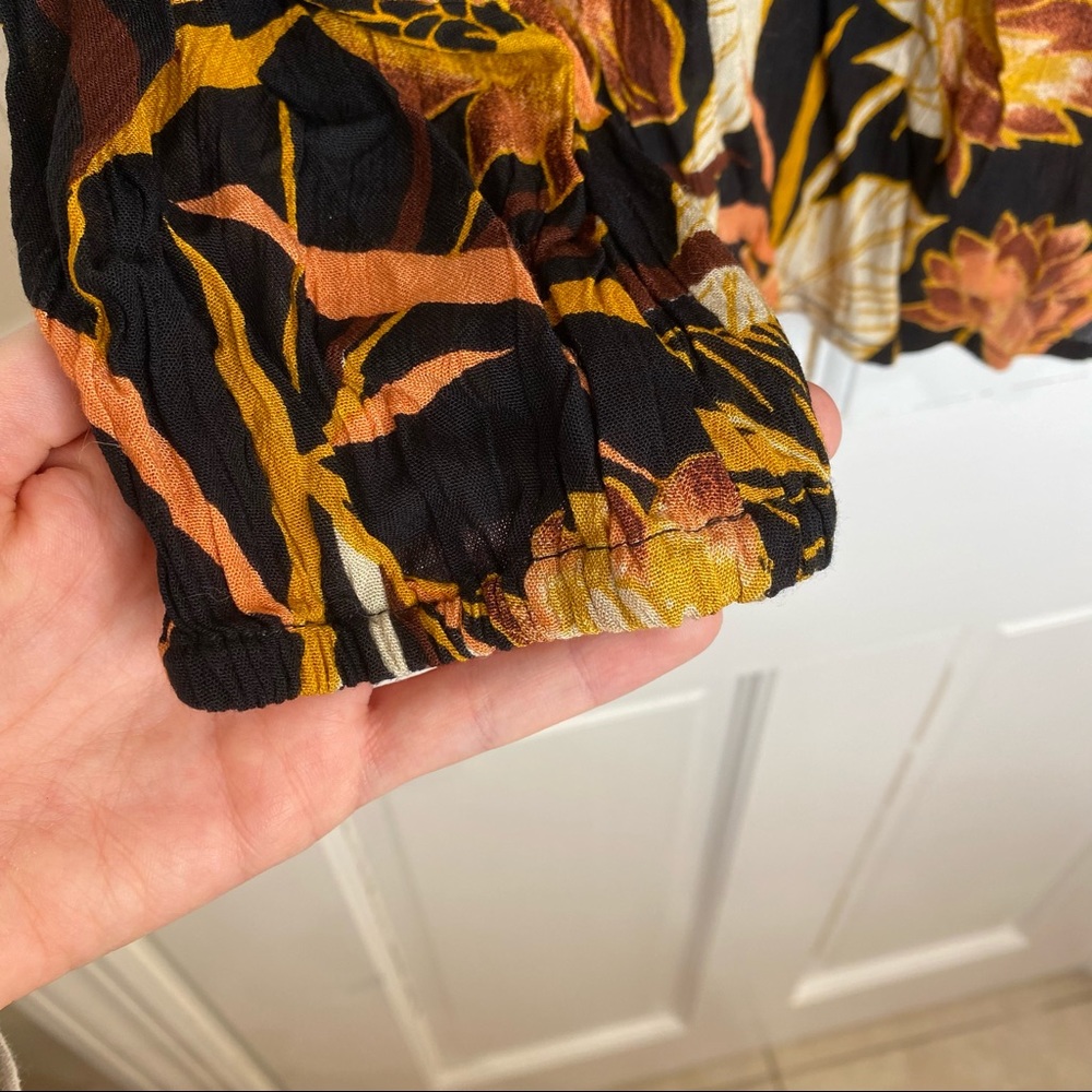 SOLD🖤Billabong Ella Bella Black & Orange Floral Fall Peasant Top Small New - Picture 6 of 16